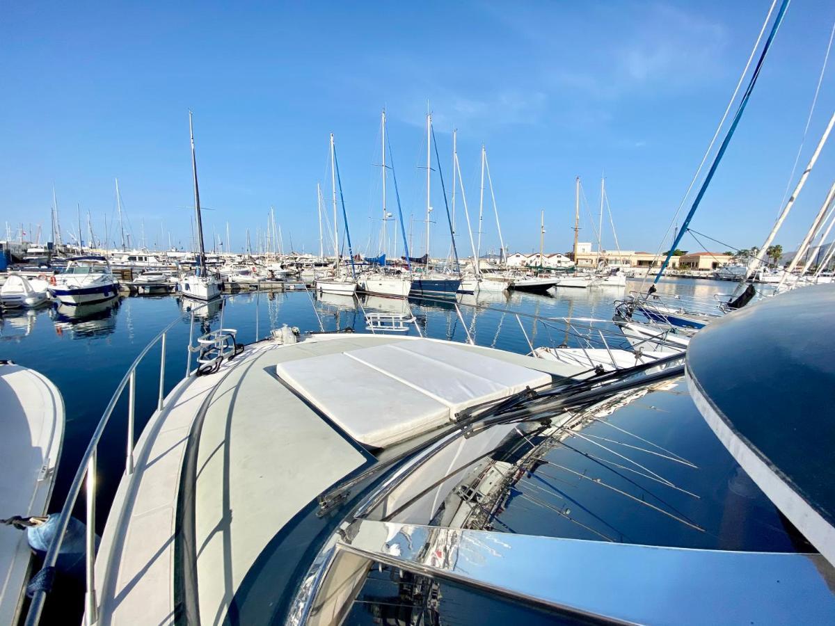 Panaby Houseboat Hotell Palermo Exteriör bild
